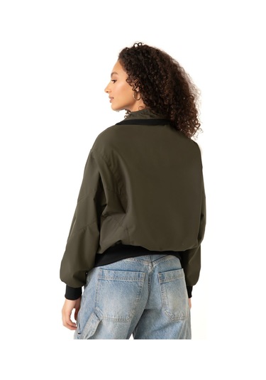 Riverstorm Kadın Haki Dik Yaka Su Ve Rüzgar Geçirmez Oversize Crop Mevsimlik Yağmurluk Rüzgarlık Haki