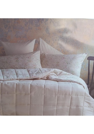Apricitas Candy Pembe Yatak Örtülü Set Çift Kişilik Pembe