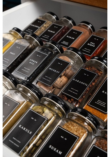Mienda Home 24'lü Cam Baharatlık Seti Siyah Kapaklı Ve Etiketli Baharatlık Takımı Mh00syh24 Siyah - Şeffaf