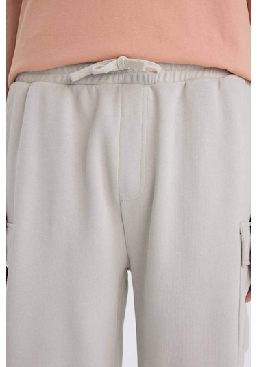 DeFacto Regular Fit Beli Bağcıklı Kargo Cepli Şort D9494AX25SMGR503