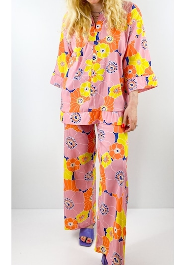 Modaonna Kadın Pembe Renk Vintage Desen Gömlek Pantolon Takım Pembe