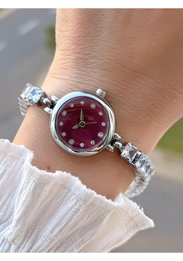 Coliseum Çelik Ve Taşlı Kordon Vintage Seri Küçük Kasa Özel Tasarım Kadın Kol Saati Sp.8933.m9 Gümüş