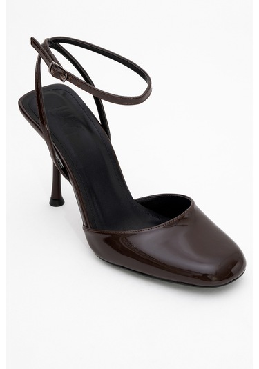 Blues Kahverengi Rugan Yuvarlak Burun Bilekten Bağlamalı Kadın Yüksek Topuklu Ayakkabı Kahverengi Rugan Kahverengi Blues Kahverengi Rugan Yuvarlak Burun Bilekten Bağlamalı Kadın Yüksek Topuklu Ayakkabı Kahverengi Rugan Kahverengi