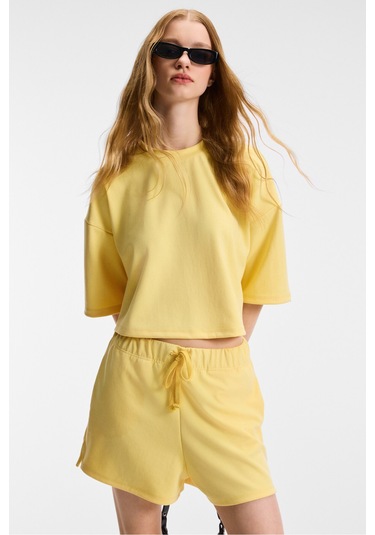 VELA Kadın Esnek Kumaşlı Bisiklet Yaka Oversize Fit Sarı T-Shirt