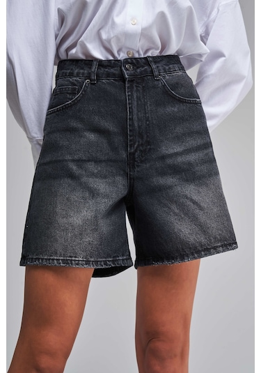 Itsbasic Kadın Koyu Füme Renk Diana Mom Fit Midi Boy Denim Şort