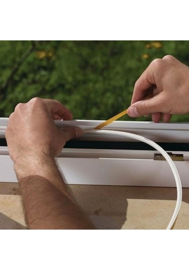 Kapı Pencere Bandı Fitili Yapışkanlı Soğuk Izolasyon Bant 3x2 6 Metre Beyaz 1 Kapı İçin İdeal Boyut