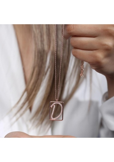 D Harfi Zirkon Taşlı Rose Gold Kaplama Çerçeveli Gümüş Kolye Gümüş