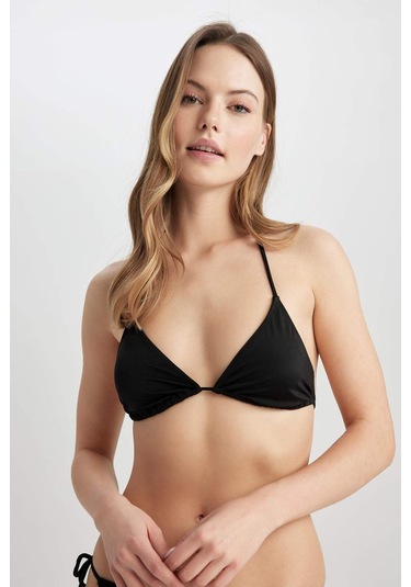Defacto Fall İn Love Regular Fit Üçgen Bikini Üstü T3666az23spbk81 Siyah