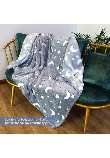 Padalink Gri Ay Desenli Parlak Flanel Battaniye - Işık Veren Çocuk Uyku Battaniyesi, Konforlu Isı Sağlar, 1x1.5m Kutulu Paket Gri
