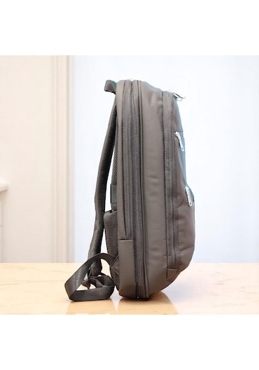 Laptop Gözlü Ve Körüklü İnce Tasarım Sırt Çantası Baggaj S24130 Siyah