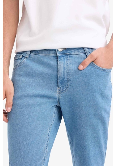 Defacto Pedro Slim Fit Dar Kalıp Normal Bel Dar Paça Jean Pantolon E7436ax25smnm39 Mavi