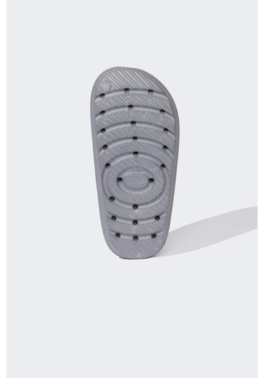 DeFacto Erkek Çocuk Aplike Tırtıklı Taban Cırt Cırtlı Eva Sandalet C2774A825SPGR2