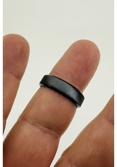 Takı Dükkanı Kişiye Özel İsim Yazılı Köşeli 6mm Mat Fırçalanmış Düz Unisex Çelik Yüzük Alyans Cl47y Siyah