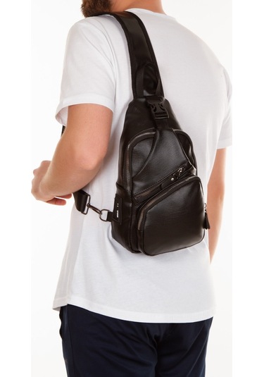 Unisex Siyah Yıkama Deri Göğüs Ve Omuz Çantası Kulaklık Çıkışlı A