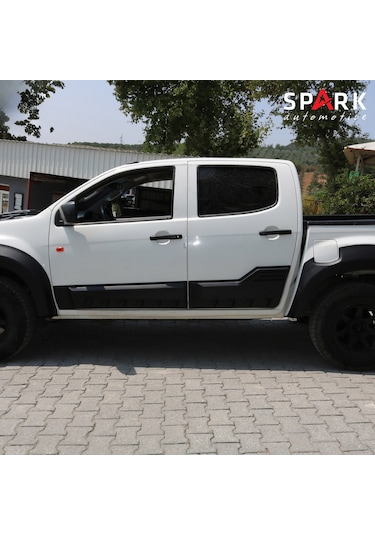 Isuzu D-max 2017-2019 Yıl Aralığı Uyumlu Kapı Dodik 4 Parça Siyah