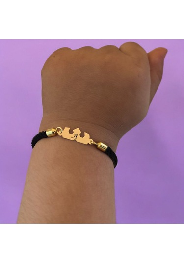 A Harfine Özel Siyah İpek Örgülü Taç Figürlü 14 Ayar Altın Plakalı Hediye Bileklik-507harf A