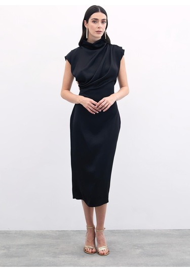 Düğme Detaylı Uzun Elbise - Siyah-135807 Siyah