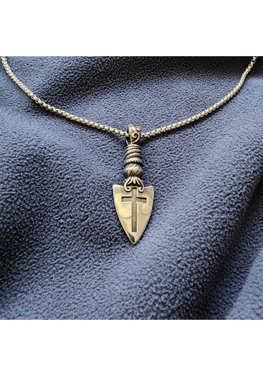 Çelik Savaşçı Ok Ucu Haç Kolye Gri