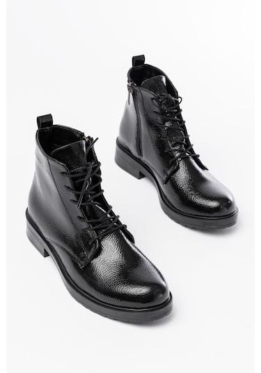 165-225 Siyah Rugan Bağcıklı Fermuarlı Günlük Kadın Bot Beyaz