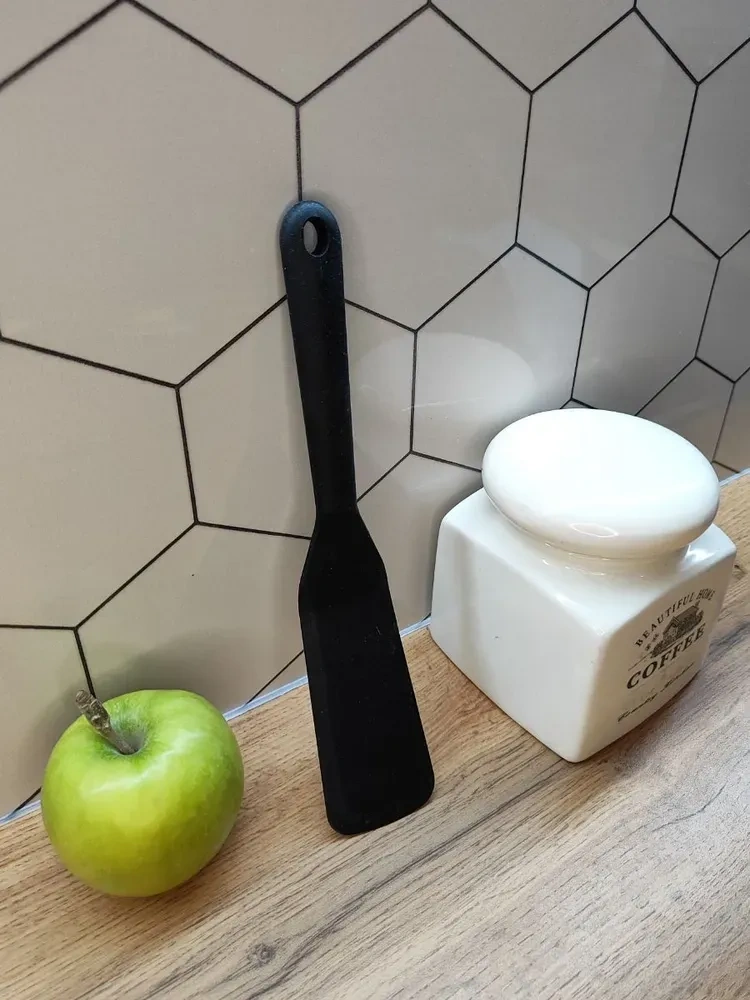 Konesam Silikon Mutfak Spatula, 25 Cm, Isı Dayanıklı, Teflon Tencere Uyumlu, Pişirme Ve Karıştırma Aracı - Siyah, 1 Adet