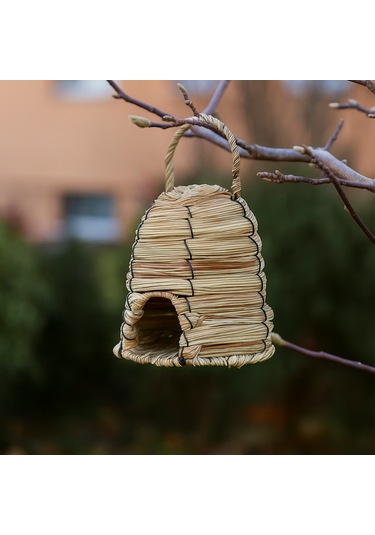 Garden With Ware Hasır Kuş Yuvası