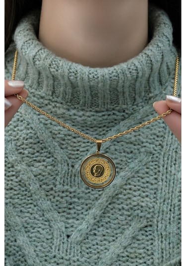 Yarım Altınlı Cam Çerçeveli Halat Kolye