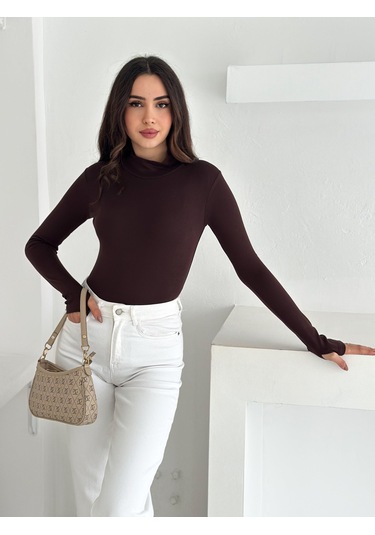 Kadın Yarım Balıkçı Yaka Parmak Geçmeli Full Likralı Buzz Body Kahverengi