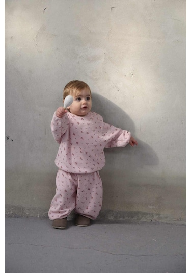 Pembe Çiçek Baskılı Şalvar Takım Pembe