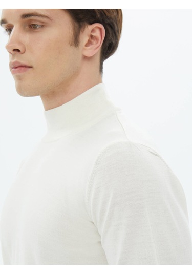 Ekru Yarım Balıkçı Yaka Düz Örgü Yün Karışımlı Triko Ekru