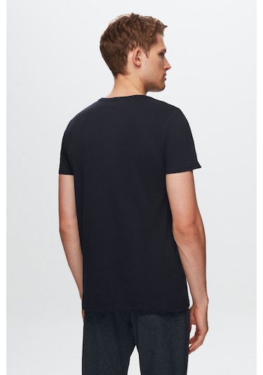 D's Damat Slim Fit Bisiklet Yaka %100 Pamuklu Nefes Alabilen T-shirt 4HC141996753M - Lacivert D's Damat Slim Fit Bisiklet Yaka %100 Pamuklu Nefes Alabilen T-shirt 4HC141996753M - Lacivert