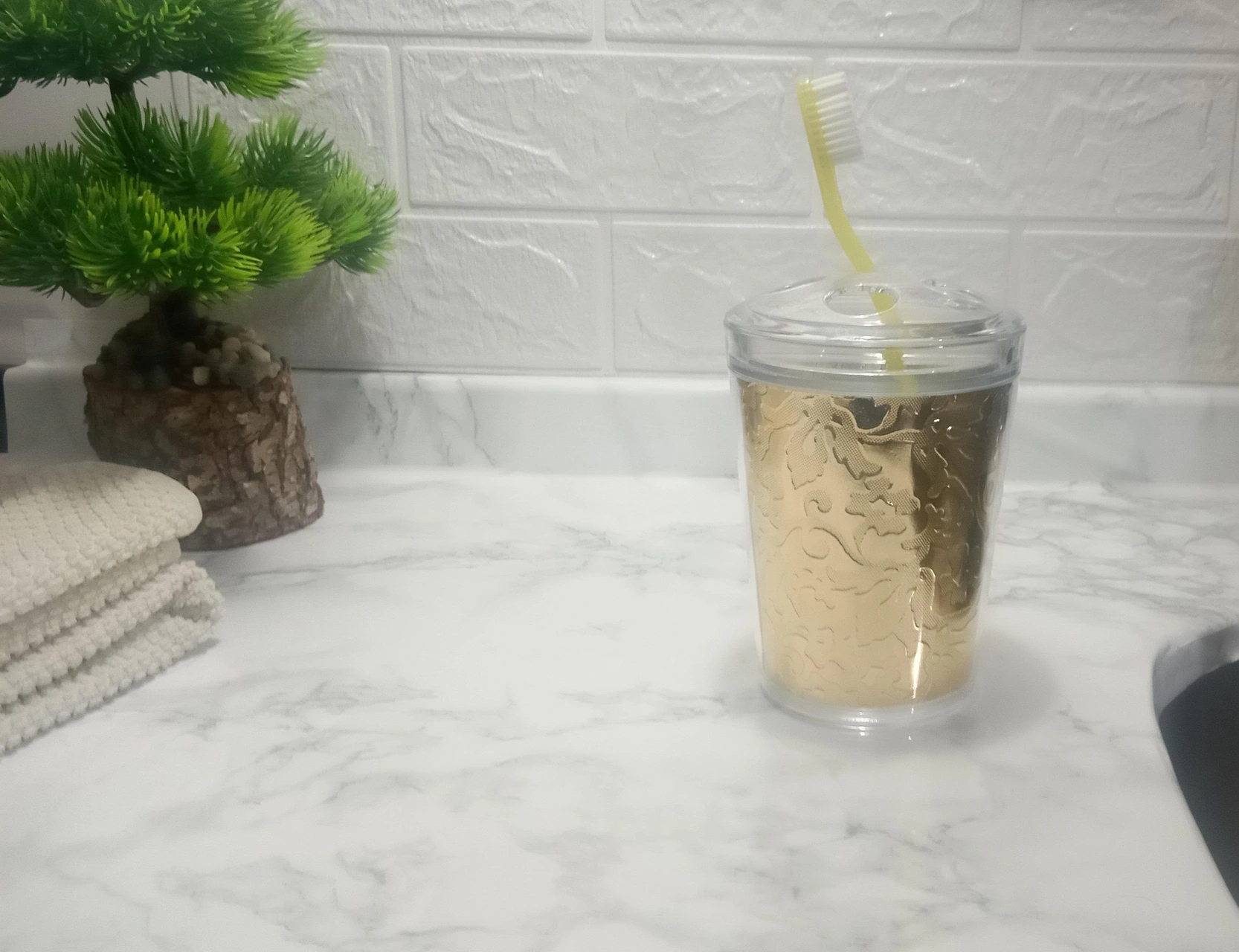 2 Adet Diş Fırçalık Altın Yaprak Akrilik 9x9x12cm Banyo Seti Çok Renkli