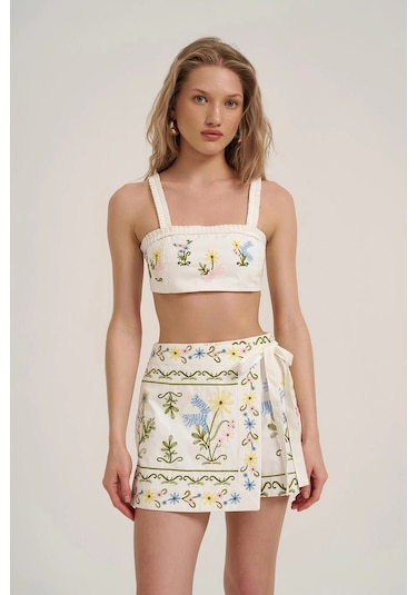 Ollacollection Nakış Detaylı Crop Bluz Ekru