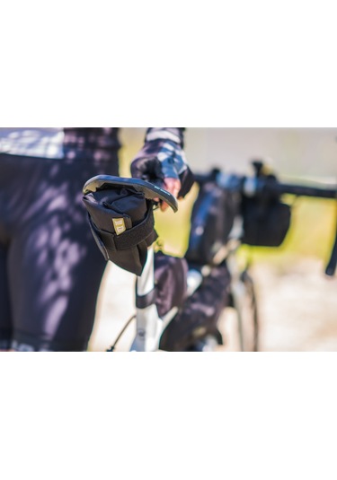 Sele Altı Rulo Çanta Blossom Pack2ride Siyah Siyah