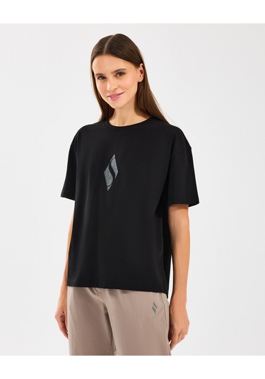 Skechers W Graphic Tee Loose Fit T-shirt Kadın Siyah Tshirt S2510311-001 Siyah