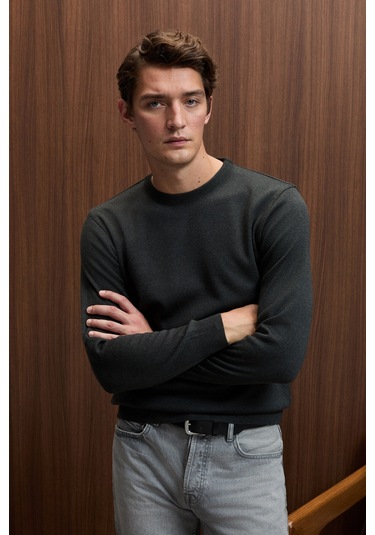 VAREX Erkek Yuvarlak Yaka Basic Slim Fit Triko Antrasit Kazak