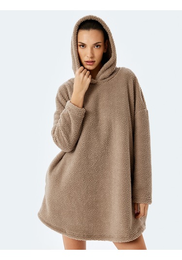 Koton Uzun Kollu Oversize Kapüşonlu Peluş Sabahlık Vizon 5wlk70020mk Vizon