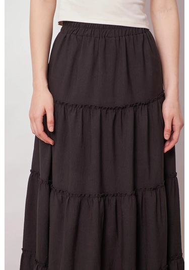 Kadın İç Göstermez Midi Boy Fırfırlı Beli Lastikli Etek -siyah Siyah