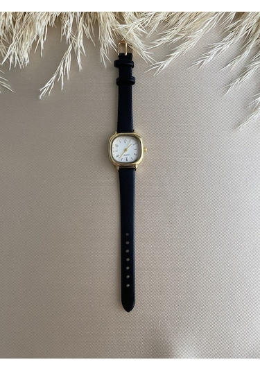 Retro Minimal Vintage Deri Kordon Kadın Kol Saati Kelebek Model Gümüş