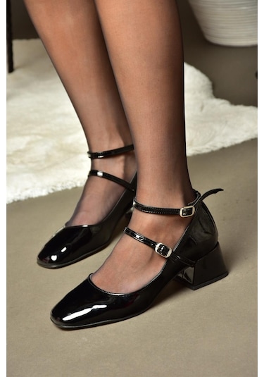 Fox Shoes R654037208 Siyah Rugan Kalın Topuklu Kadın Ayakkabı Siyah