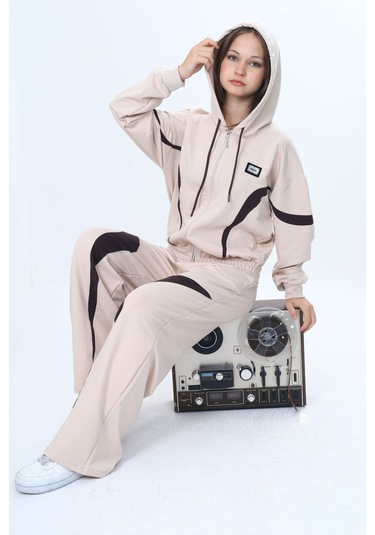 Kız Çocuk %100 Pamuk Garnili Kapüşonlu Fermuarlı Oversize Alt&üst Trend Eşofman Takımı-315-eşt-0003 Bej Kız Çocuk %100 Pamuk Garnili Kapüşonlu Fermuarlı Oversize Alt&üst Trend Eşofman Takımı-315-eşt-0003 Bej
