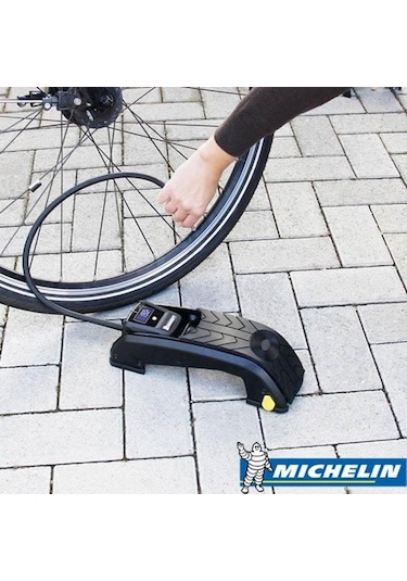 Michelin  Mc12208 Dijital Basınç Göstergeli Ayak   Pompası