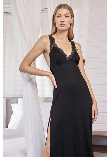 Monamise Kadın Dantelli Ve Dekolteli Yırtmaçlı Gecelik 18632 Siyah