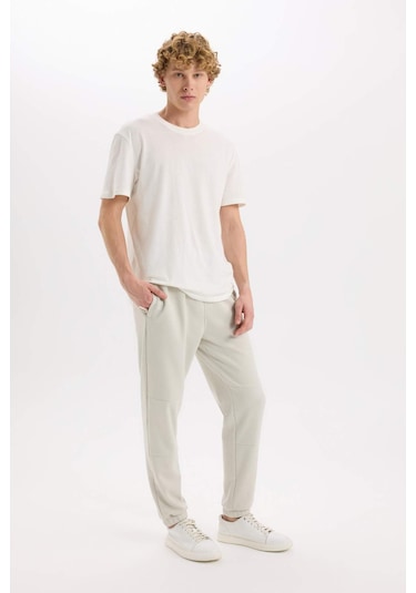 DeFacto Regular Fit İnce Eşofman Altı Fermuar Cepli Beli Bağcıklı Lastikli Paça B3657AX25SPGR437