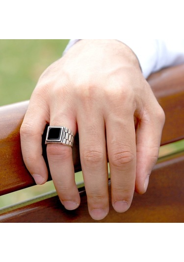 Simetrik Desenli Siyah Oniks Taşlı 925 Ayar Gümüş Erkek Yüzük (429371005)