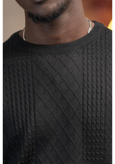 Regular Fit Yünlü Kendinden Desenli Bisiklet Yaka Triko Kazak Siyah