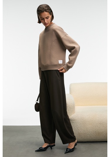 Grımelange Serenya Kadın Pamuklu Etiket Detaylı Bisiklet Yaka Vizon Sweatshirt Vizon