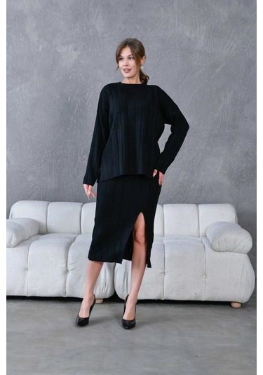 Kadın Bisiklet Yaka Yırtmaçlı Kazak Etek İkili Triko Takım Siyah