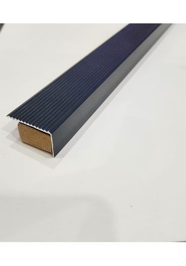 Antrasit L Model Metal Merdiven Basamak Profili Merdiven Çıtası Köşebent Bitim Profil 4cm 2cm 1,35m