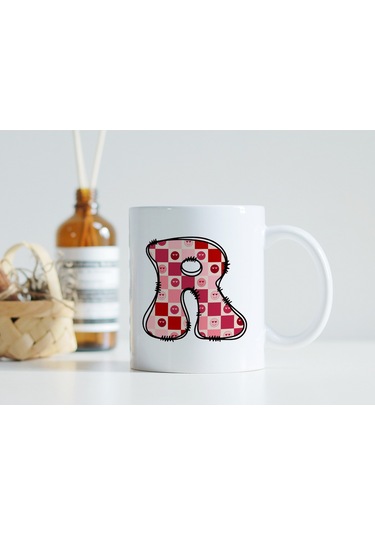 R Harfi Pembe Kareli Kalpli Göz Emojili Kupa Bardak Eğlenceli Kareli Tasarım Kahve Çay Kupası 07 Beyaz