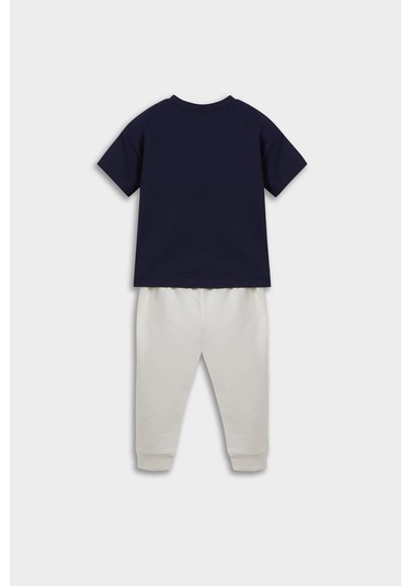 Defacto Erkek Bebek 2li Takım Baskılı Kısa Kollu Tişört Eşofman Altı F3476a525aunv241 Lacivert Defacto Erkek Bebek 2li Takım Baskılı Kısa Kollu Tişört Eşofman Altı F3476a525aunv241 Lacivert